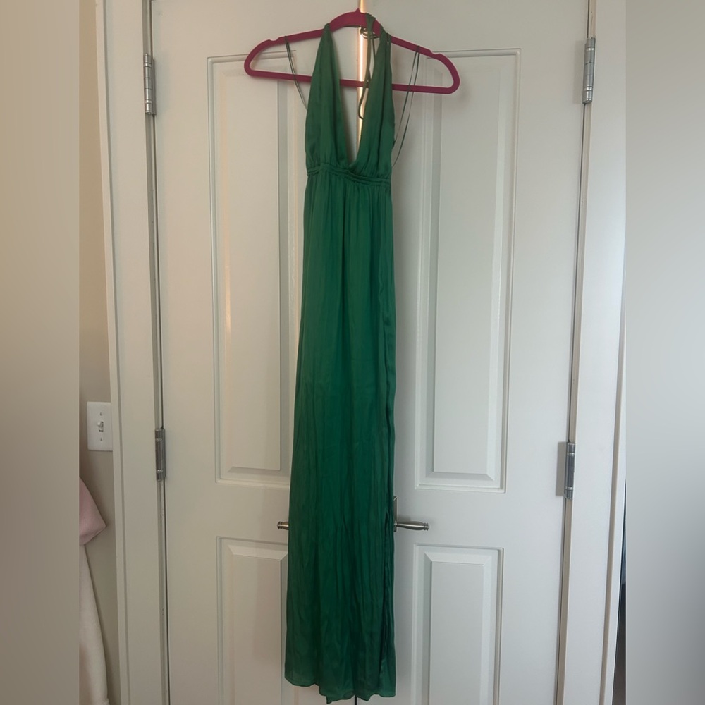 V-neck, backless green dress
